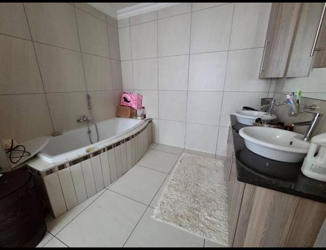 3 BEDROOM HOUSE FOR SALE IN MAGALIESKRUIN